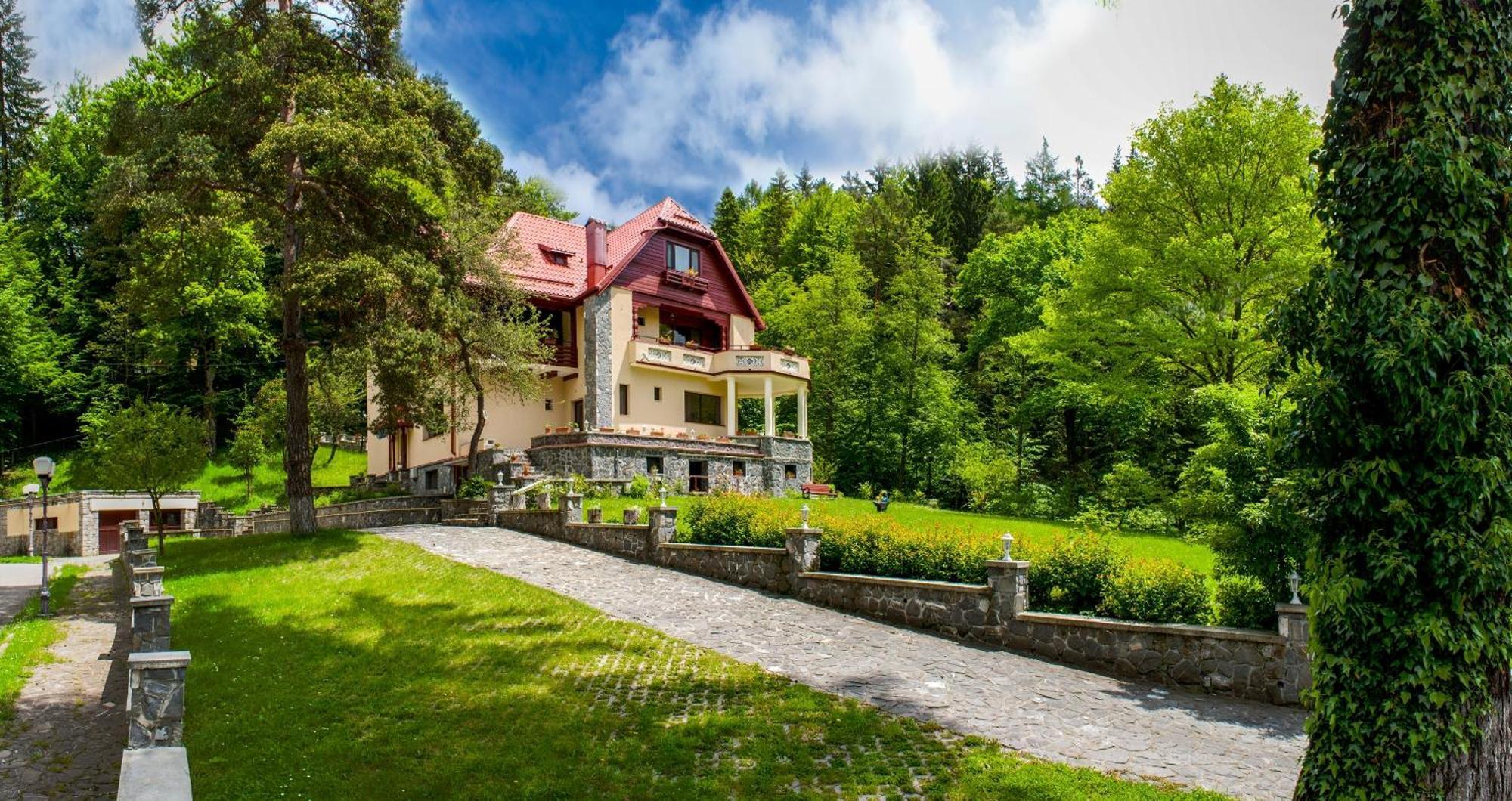 Pensiunea Boema Sinaia Luaran gambar